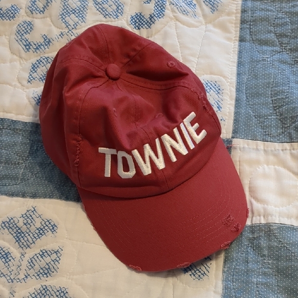 Townie Pre-weathered Red Baseball Hat Cap New Condition - Picture 1 of 3